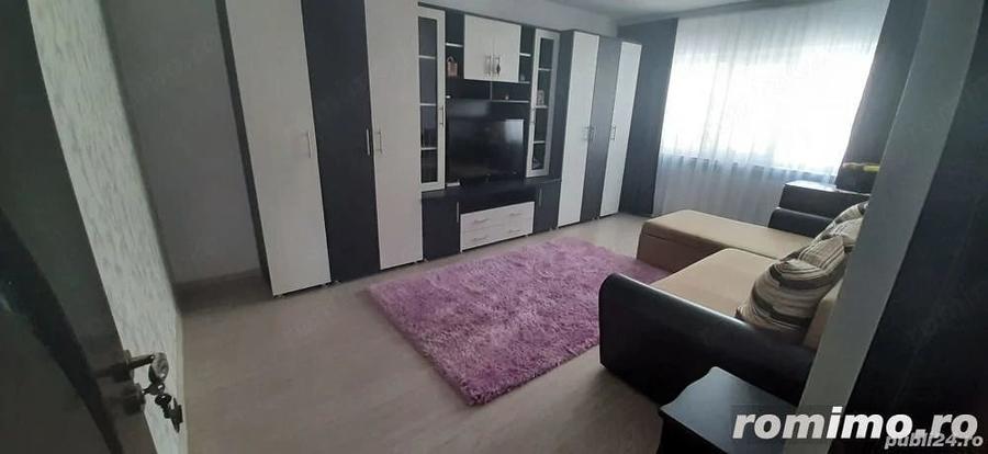 Garsonieră decomandată în Complex Studențesc