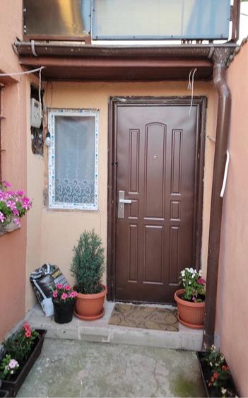 Casă cu 2 camere cu Teren 60 Mp în Central