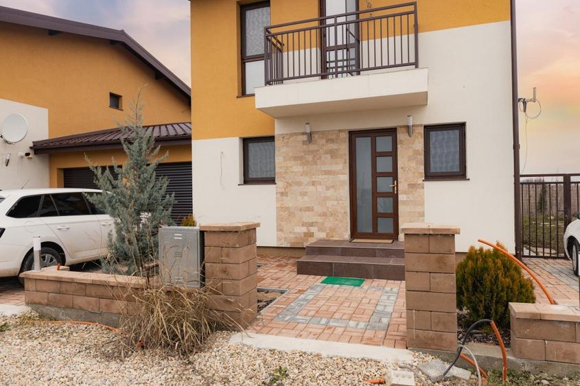 Casă individuală cu 3 camere cu Garaj în Corbeanca