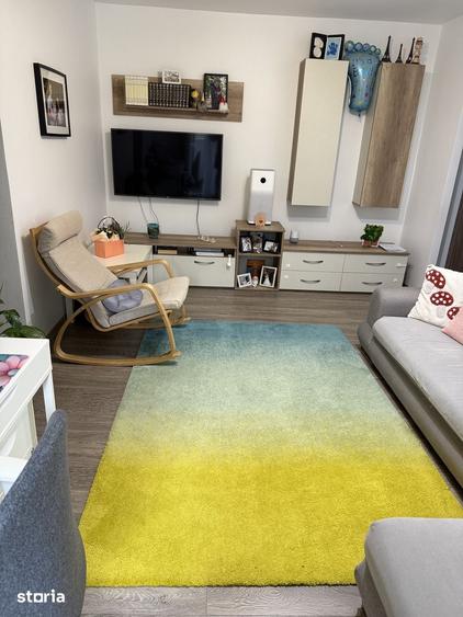 Apartament cu 4 camere în Berceni