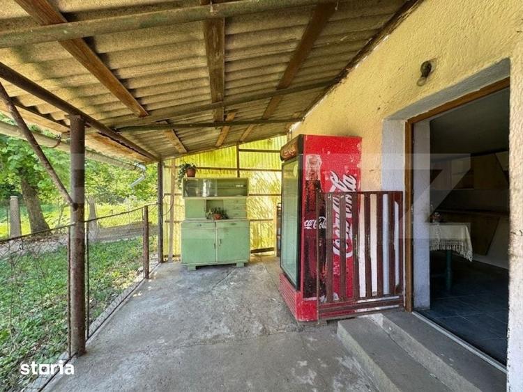 Casă cu 4 camere cu Teren 2534 Mp în Brănișca