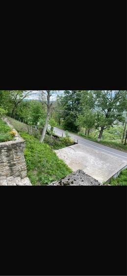 Casă cu 3 camere în Păcureți