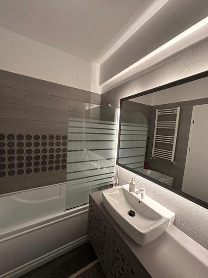 Apartament cu 2 camere decomandat în Exterior Vest