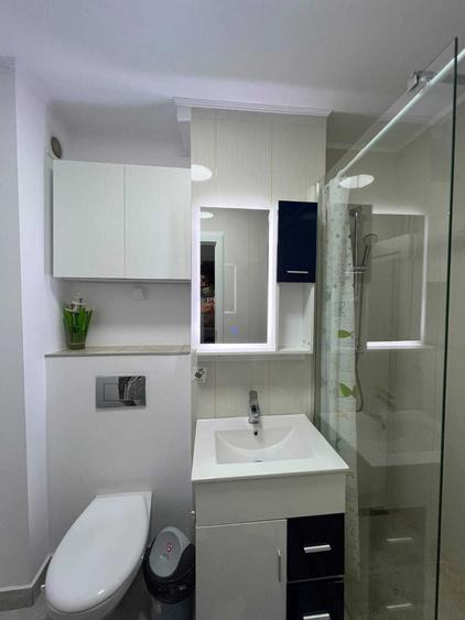 Apartament cu 2 camere decomandat în Titan