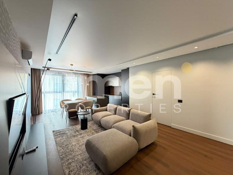 Apartament cu 3 camere semidecomandat, mobilat în Ultracentral