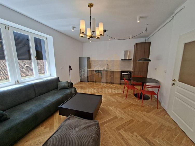 Apartament 3 camere Poarta Schei Brasov - 10