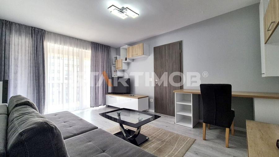 Apartament cu 2 camere decomandat, mobilat în Tractorul