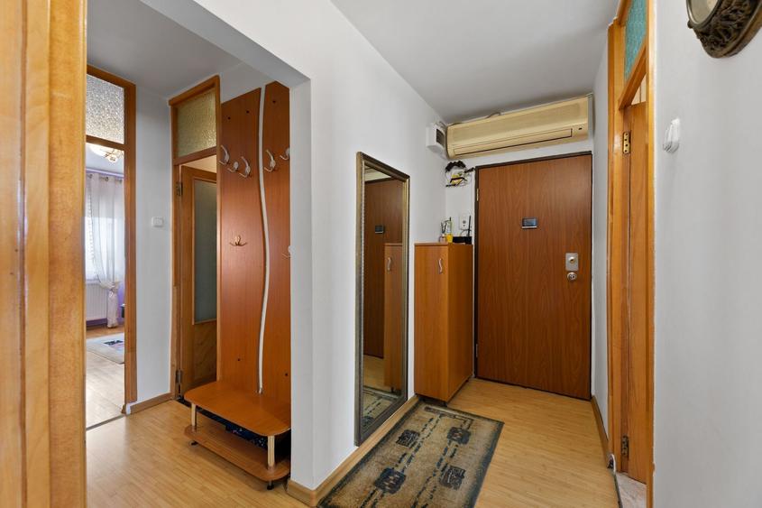 Apartament cu 3 camere decomandat, mobilat în Alfa