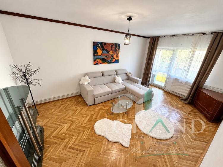 Apartament cu 3 camere decomandat, mobilat în Zorilor