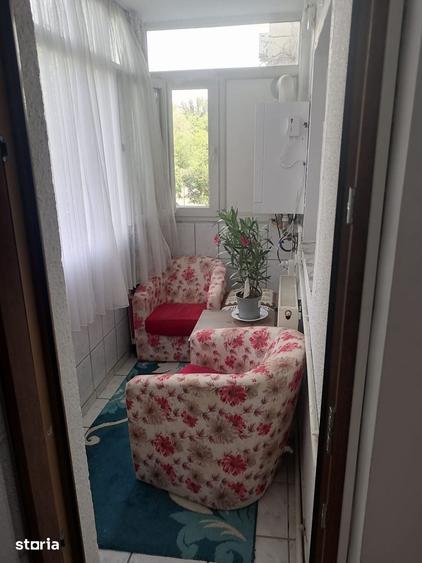 Apartament cu 2 camere decomandat în Rovine