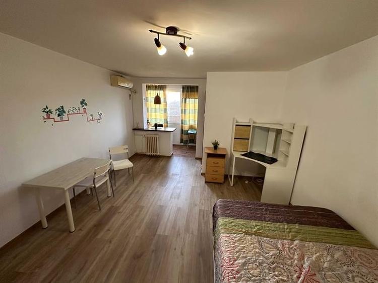 Garsonieră semidecomandată în Costin Georgian