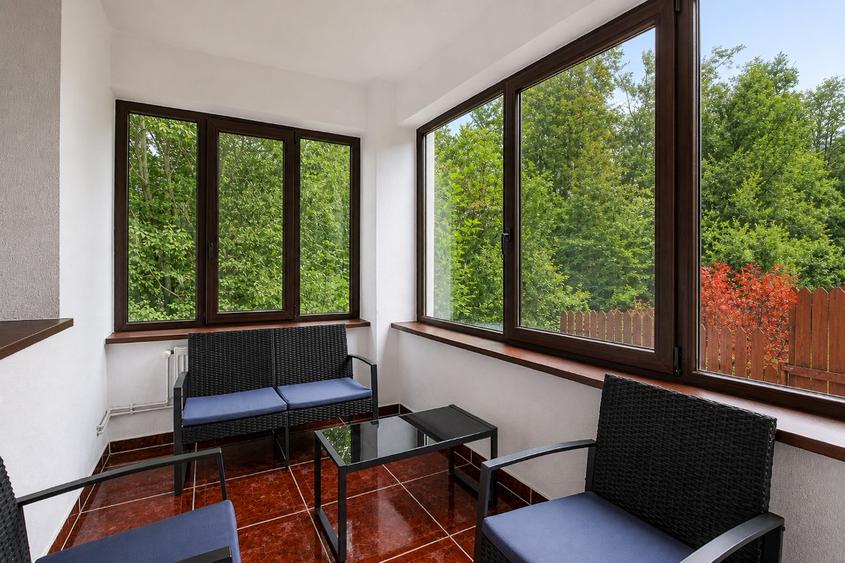 Casă individuală cu 3 camere cu Teren 332 Mp în Castelul Peleș