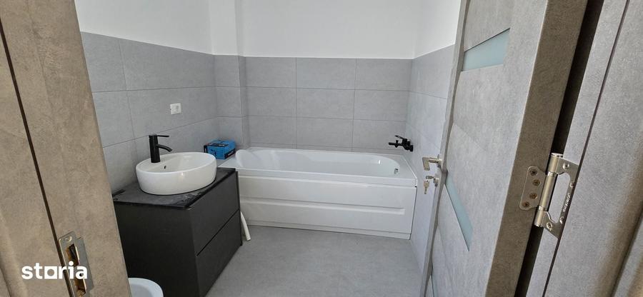 Garsonieră decomandată în Berceni
