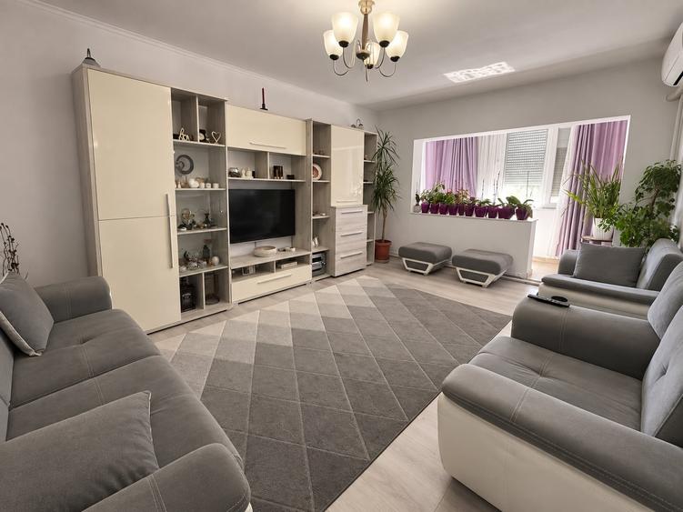 Apartament cu 4 camere decomandat, mobilat în Doamna Ghica