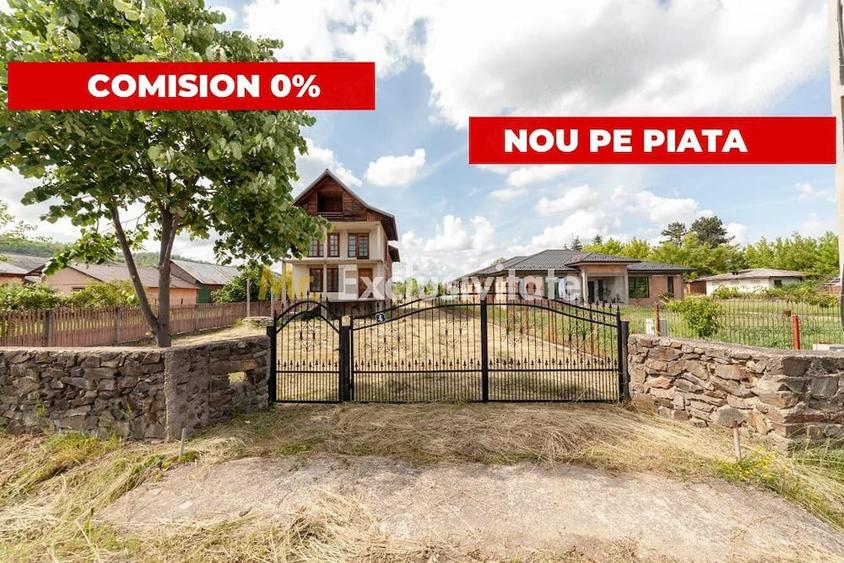 Casă cu 5 camere cu Teren 1093 Mp în Domnești