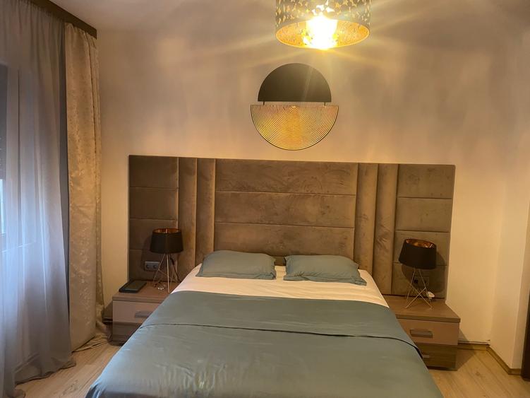 Apartament cu 3 camere circular, mobilat în Unirii