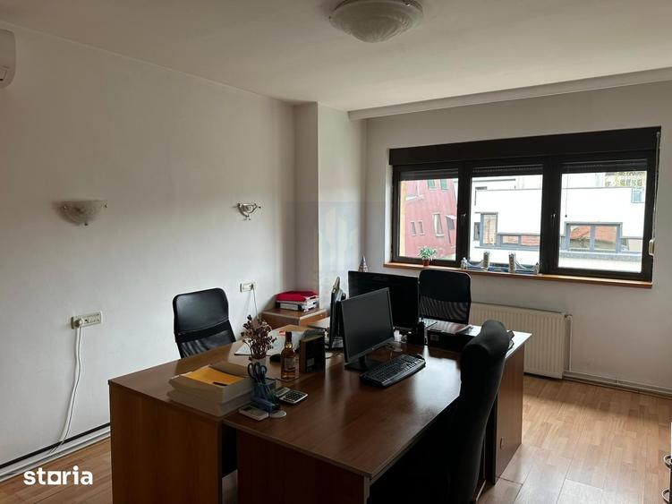 Apartament cu 4 camere decomandat, mobilat în Cotroceni