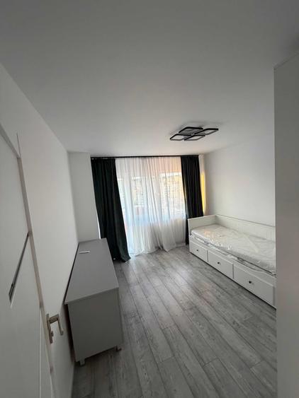Apartament cu 3 camere decomandat în Alexandru cel Bun