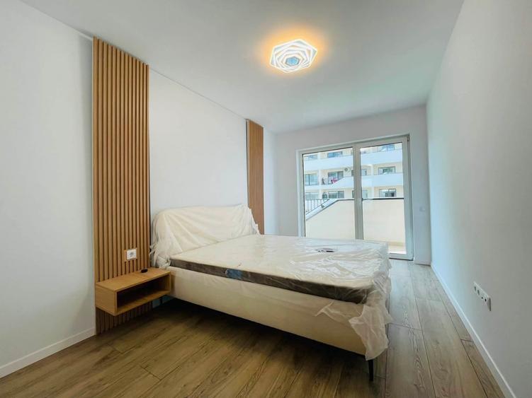 Apartament cu 2 camere semidecomandat, mobilat în Florești