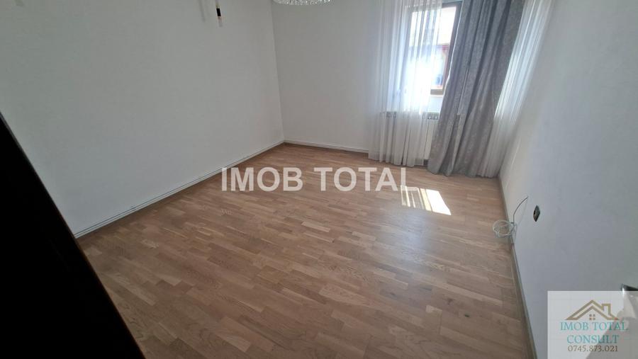 Spațiu comercial, de 190 mp, în Central