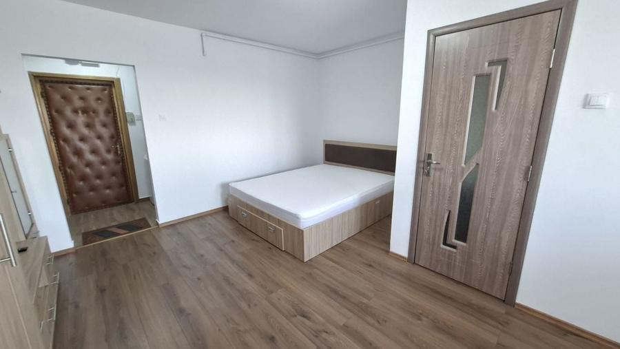 Garsonieră decomandată, mobilată în Craiovei