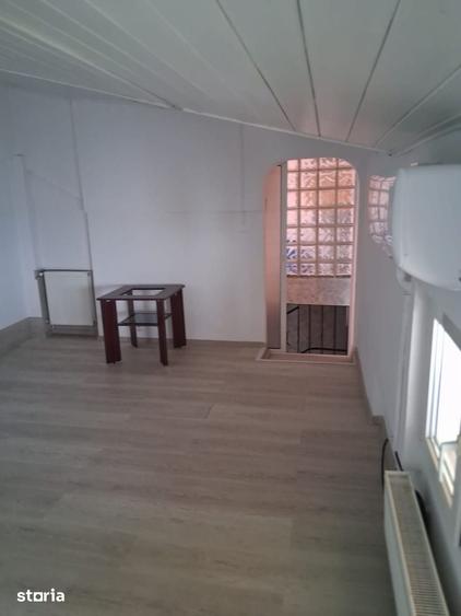 Casă cu 6 camere cu Teren 200 Mp în Timpuri Noi