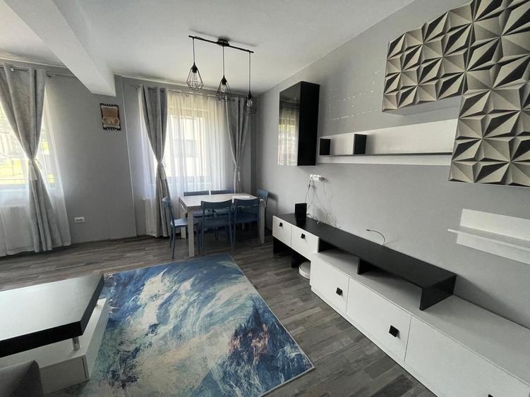 Apartament cu 3 camere semidecomandat, mobilat în Florești