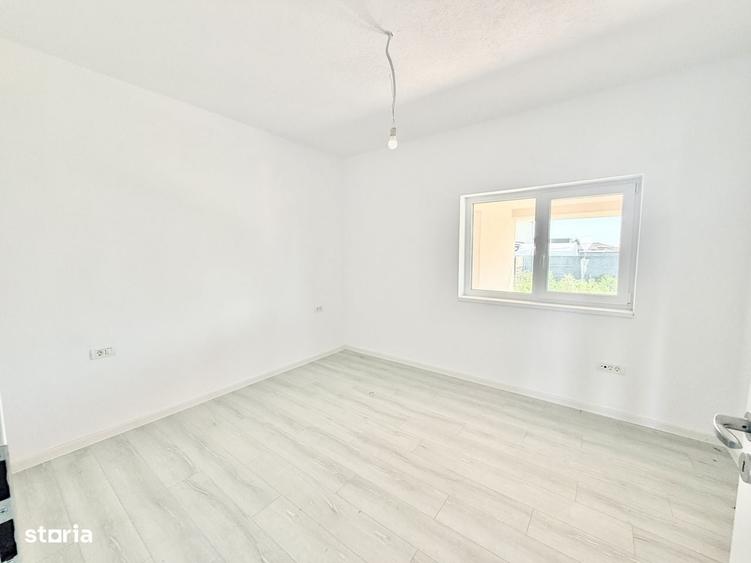 Casă cu 4 camere în Moșnița Veche
