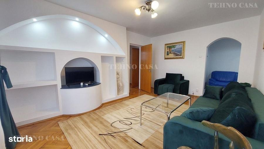 Apartament cu 3 camere decomandat în Titan