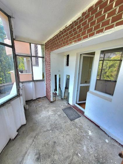 Apartament cu 2 camere decomandat în Plopilor