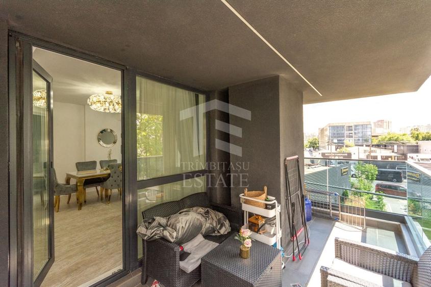 Apartament cu 3 camere decomandat în Baicului