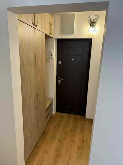 Apartament cu 2 camere semidecomandat în Tătărași