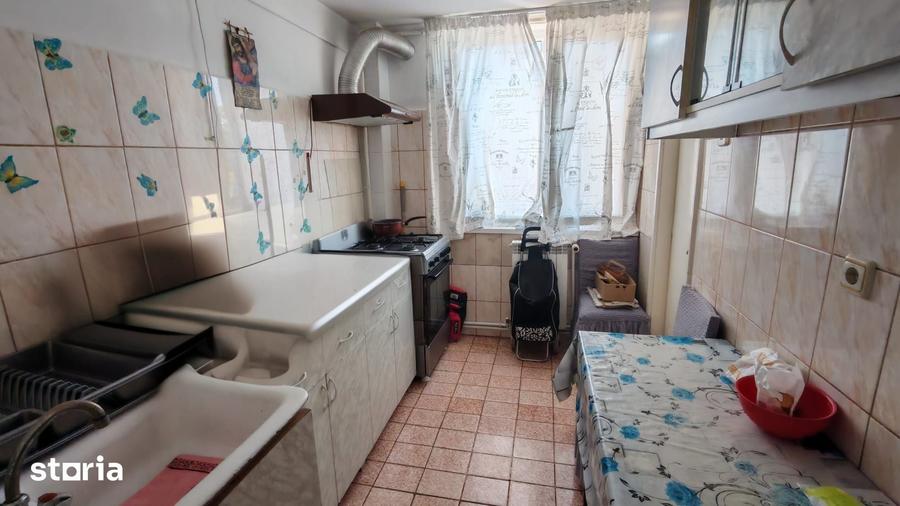 Apartament cu 2 camere semidecomandat în Micro 19