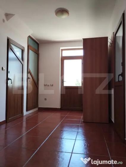 Casă cu 4 camere cu Teren 639 Mp în Central