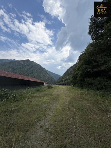 Teren Construcții intravilan de 13500 mp, în Brezoi