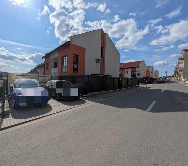 Casă cu 4 camere în Baciu