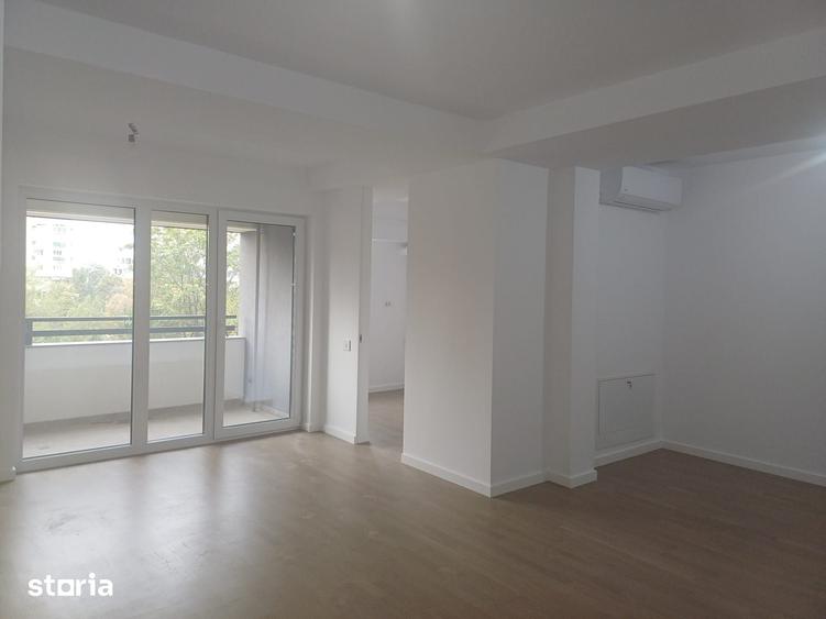 Apartament cu 3 camere decomandat în Ultracentral