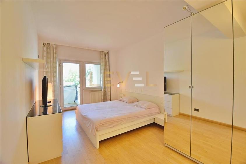 Apartament cu 4 camere decomandat, mobilat în Herăstrău