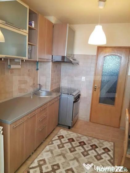 Apartament cu 2 camere decomandat în Republicii