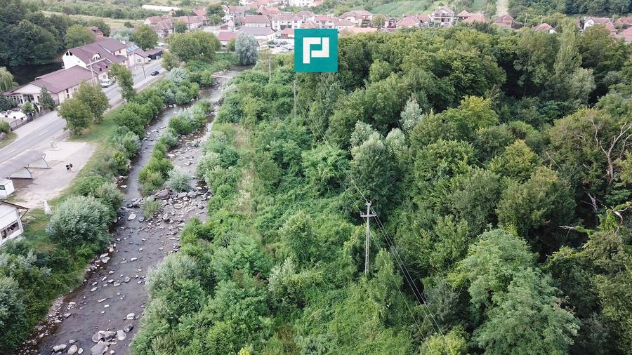 Teren Construcții intravilan de 13861 mp, în Est