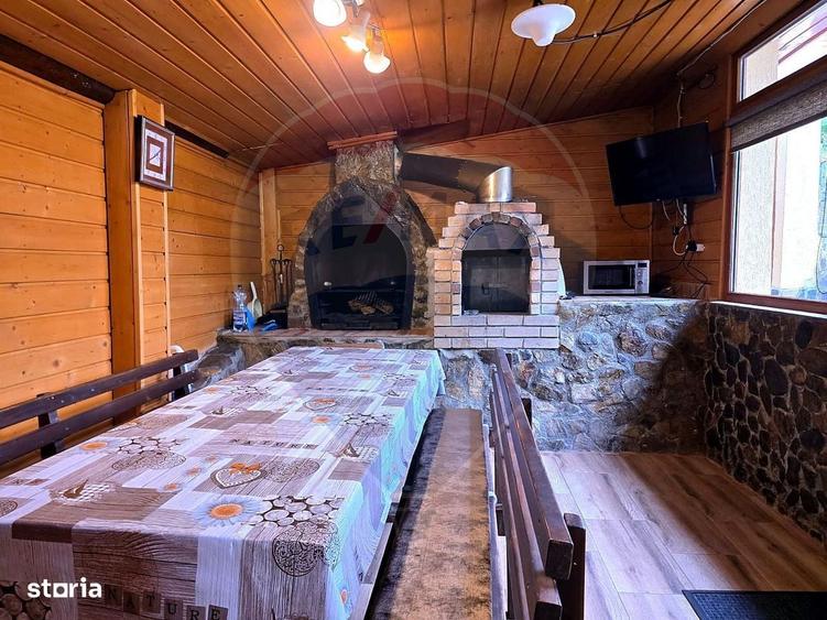 Casă cu 4 camere în Râșca