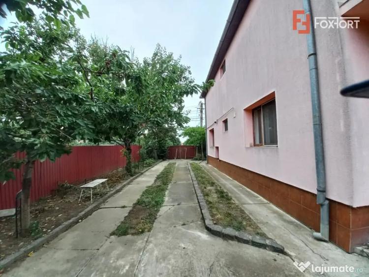 Casă cu 5 camere cu Teren 641 Mp în Crișan