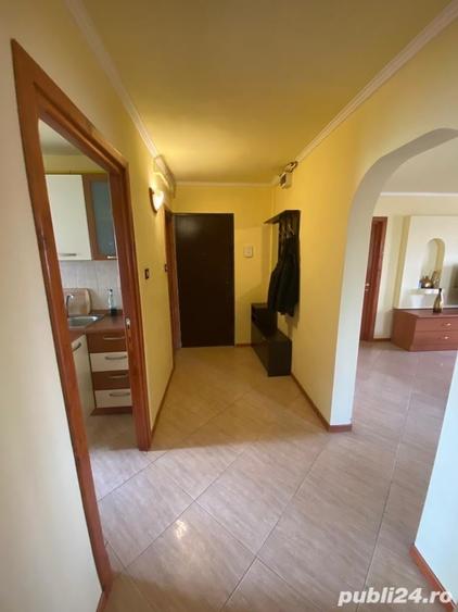 Apartament cu 4 camere decomandat în Mangalia