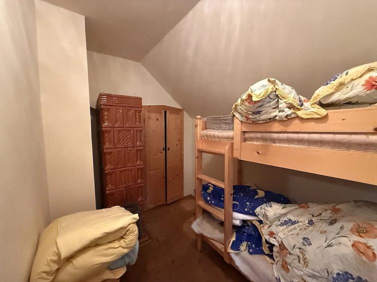 Casă cu 4 camere cu Teren 3174 Mp în Scărișoara