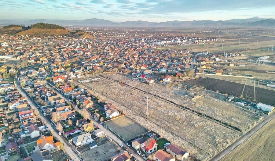 Teren Construcții intravilan de 19000 mp, în Sânpetru