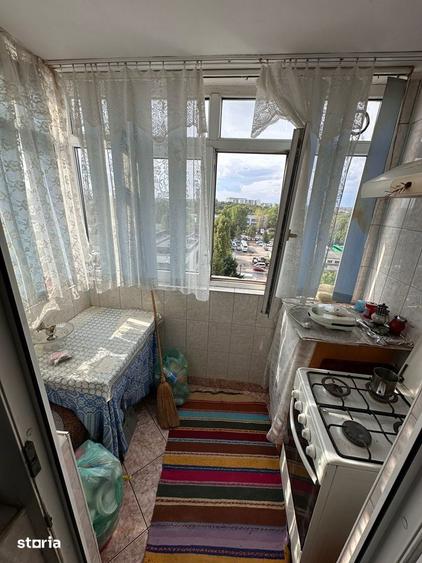 Apartament cu 3 camere decomandat, mobilat în Crângași