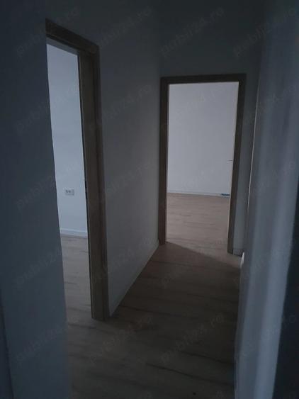 Apartament cu 3 camere decomandat în Exterior Vest