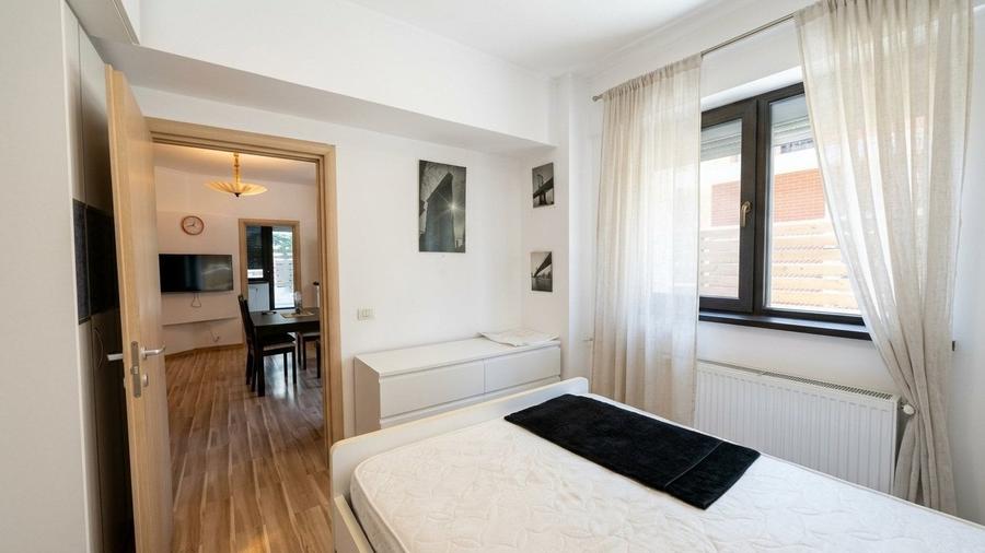 Apartament cu 3 camere circular, mobilat în Domenii