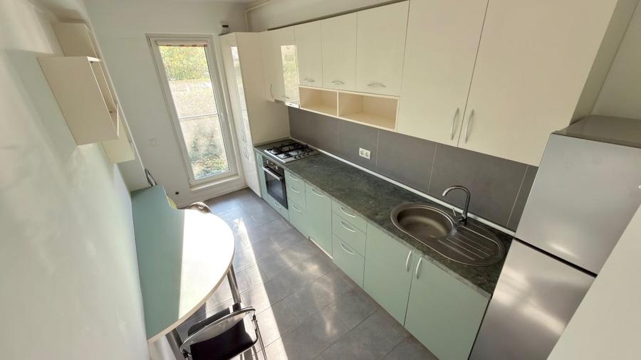 Apartament cu 2 camere decomandat în Chitila