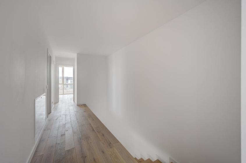 Duplex cu 4 camere cu Canalizare în Corbeanca